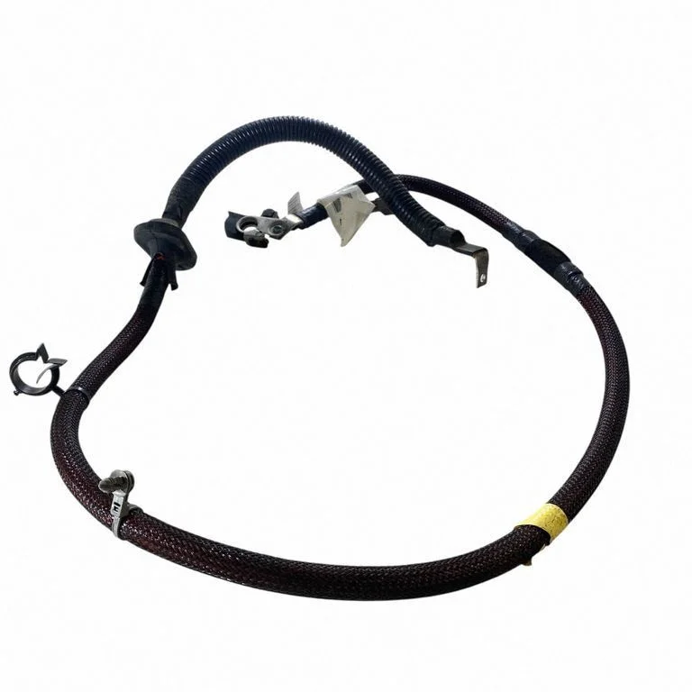 Positive cable (battery) – Jeep Grand Cherokee (2010-2021)