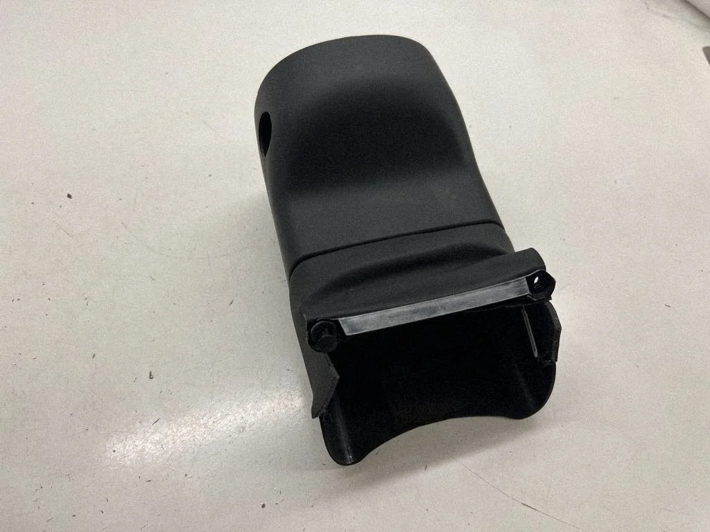 Roolisamba kate – Tesla Model Y (2020-)