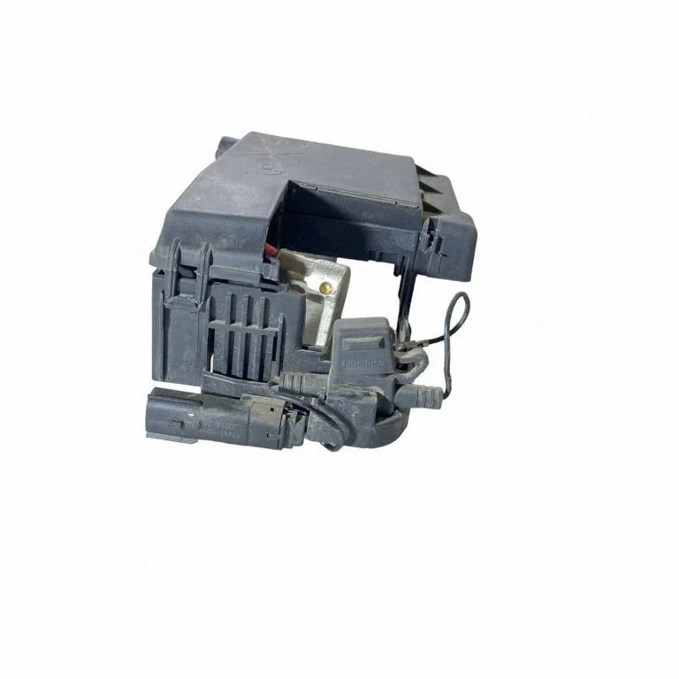 Plussjuhtmete ühendussõlm 84509531