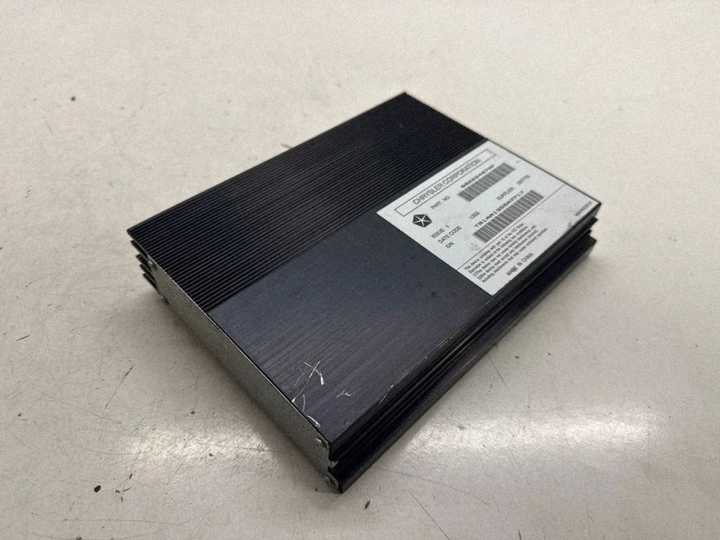 Sound amplifier 68222467AF
