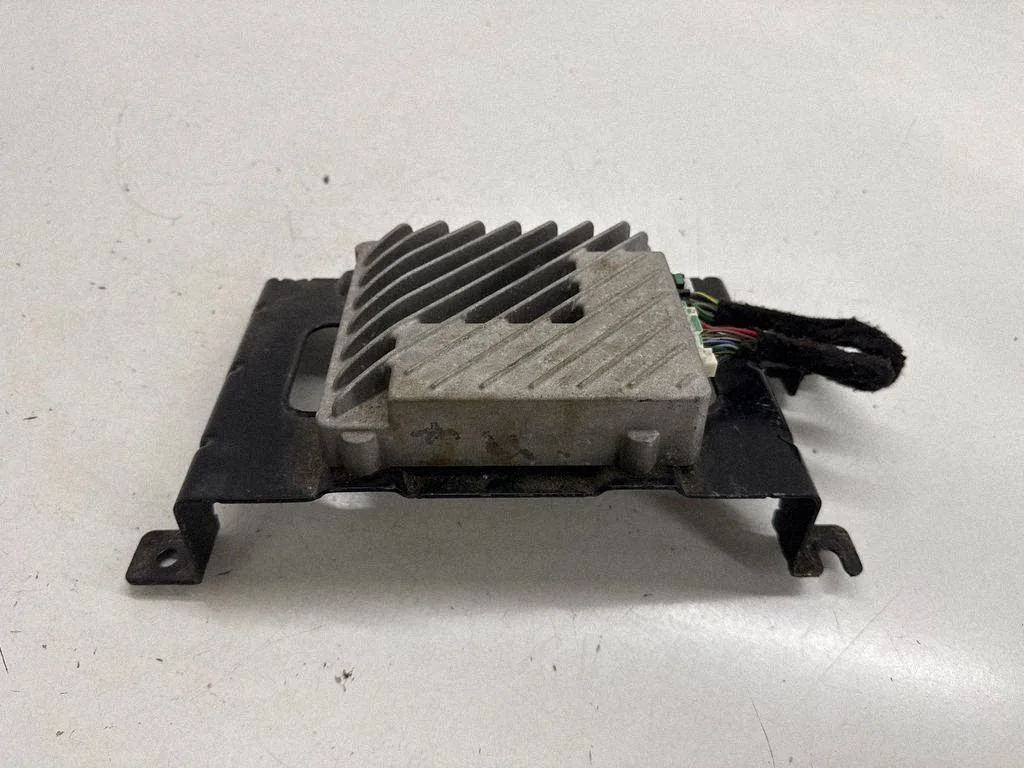 Sound amplifier 68369632AG