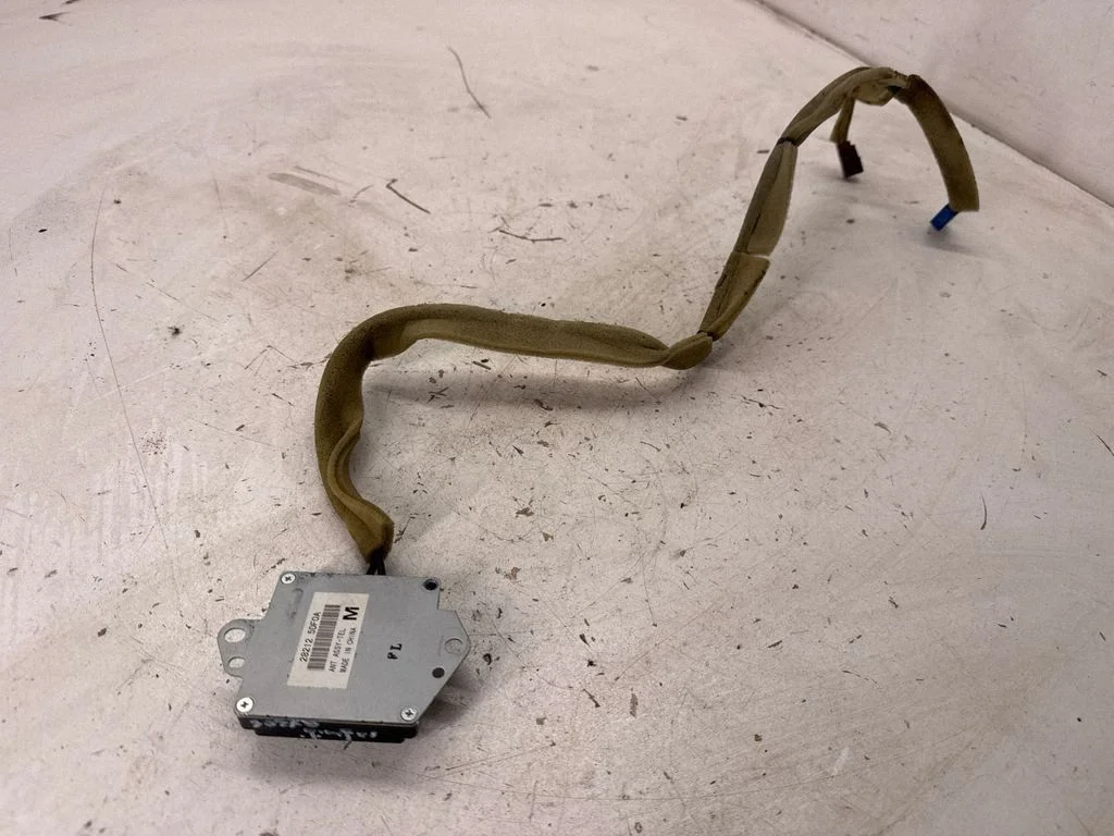 Antenas pastiprinātājs 282125DF0A