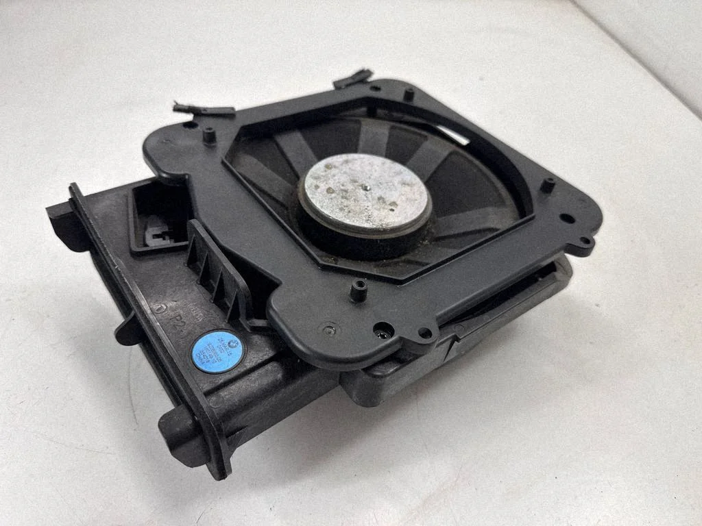 Subwoofer – BMW X1 F48 F49 (2015-2022)