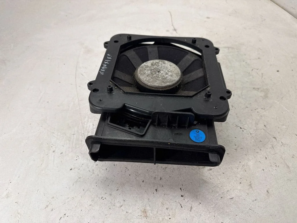 Subwoofer – BMW X1 F48 F49 (2015-2022)