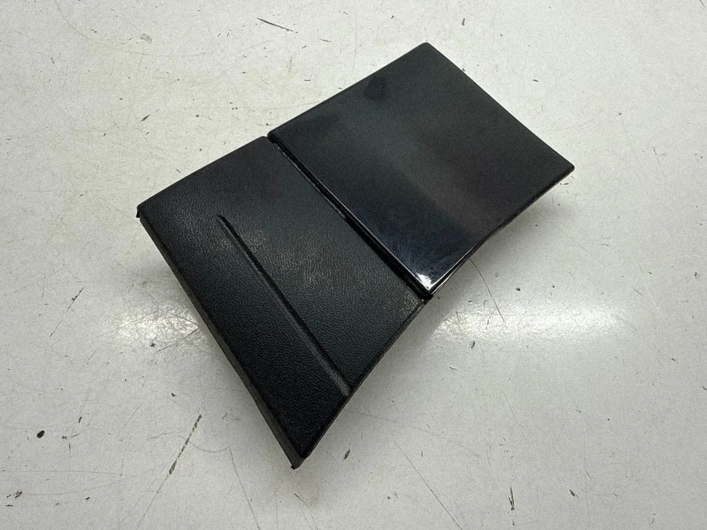 Fender trim (molding) 7P5854959