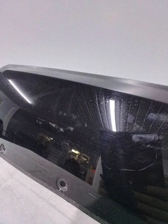 Poritiiva iluliist (molding) M1PBS290B52AEW