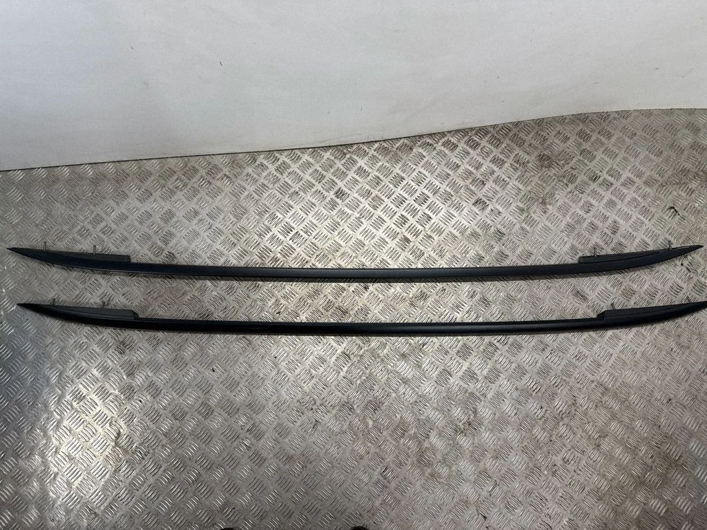 Relingi dachowe 5NL860026
