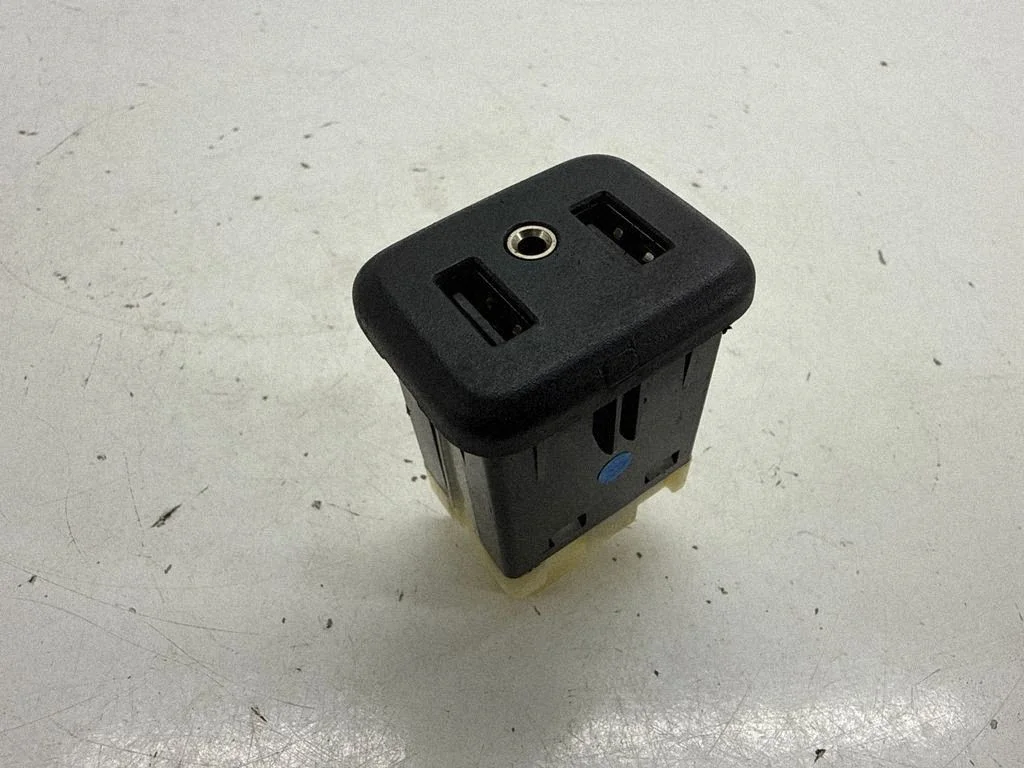 USB ligzda 13519224