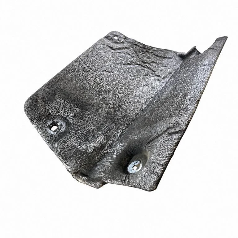 Heat shield in engine bay 670004545