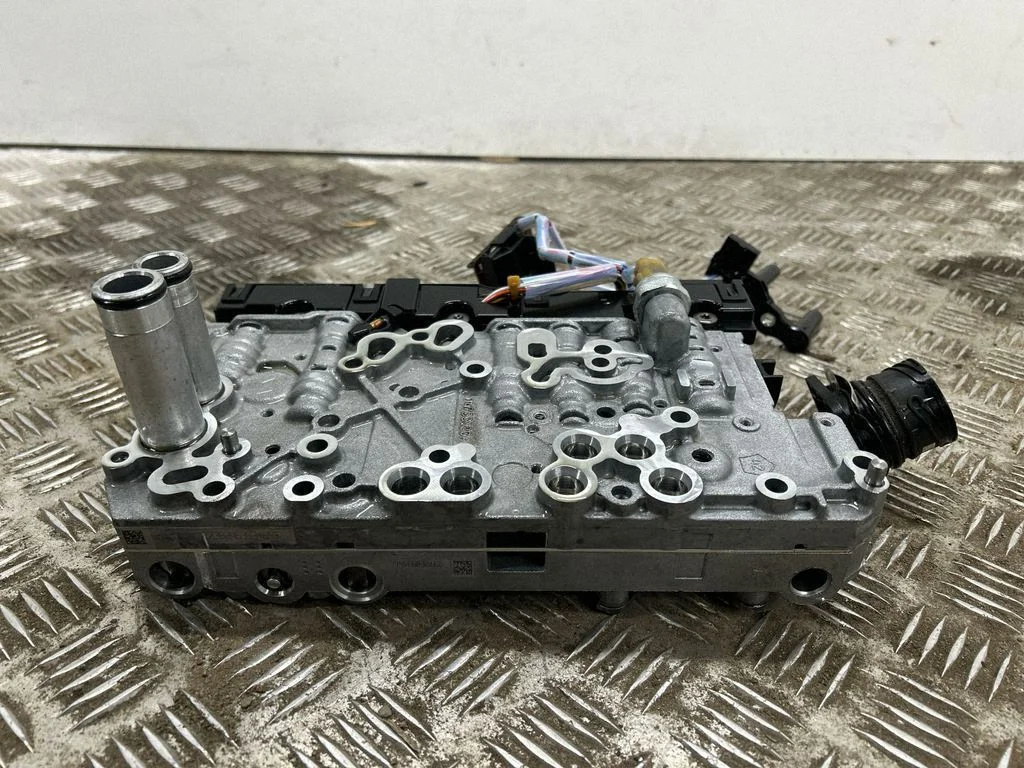 Pavarų perjungimo mechanizmas (dėžėje)
