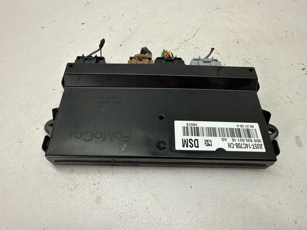 Seat control module JU5T14C708CH
