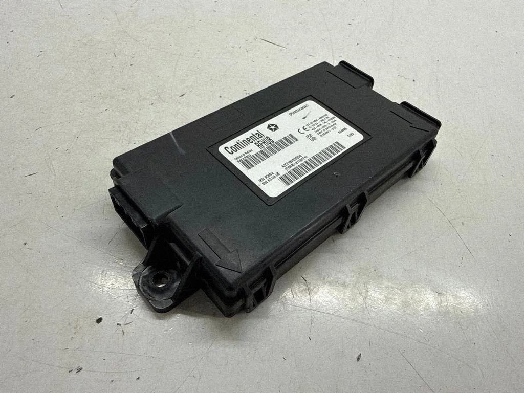 Keyless (KESSY) go control unit/module 68234229AC