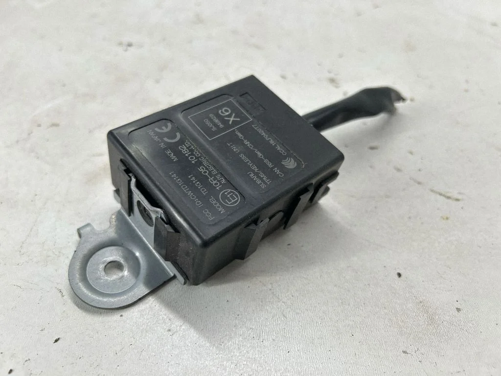 Moduł systemu bezkluczykowego KESSY (keyless) 10R0510182