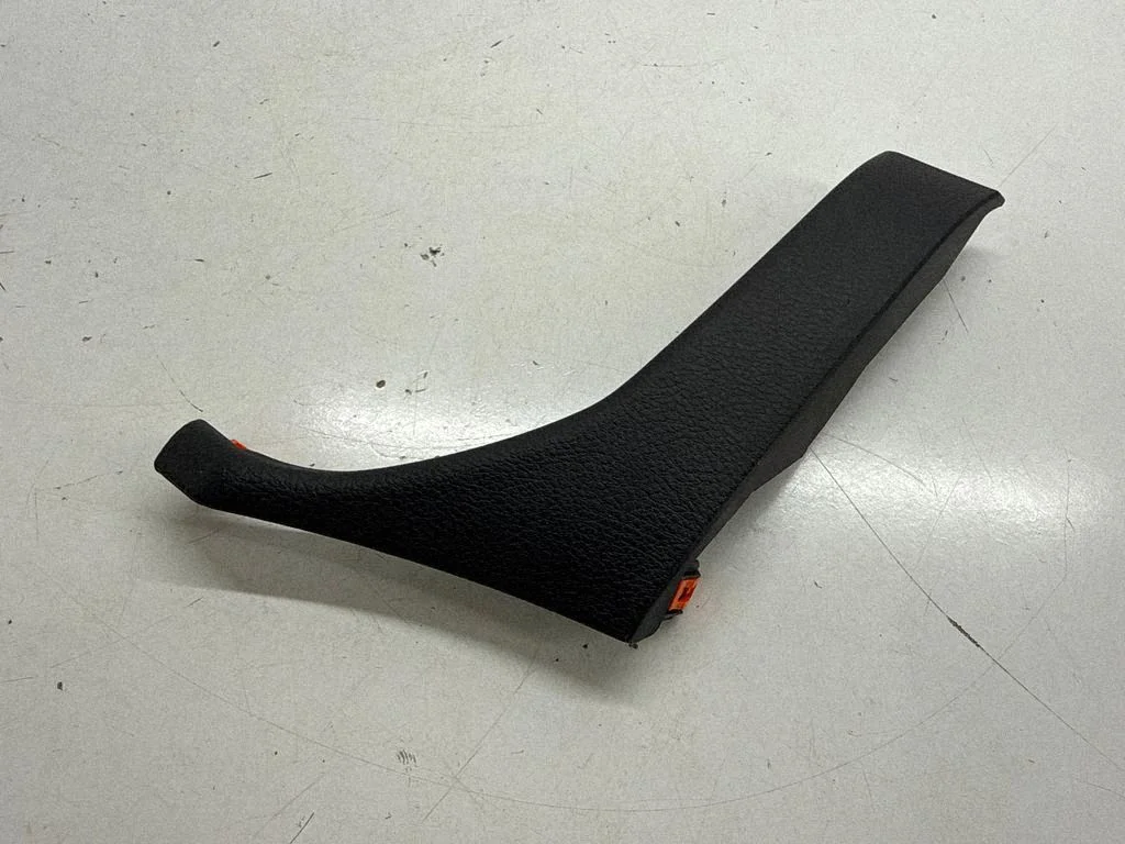 Panel trim 6MA65TX7AB