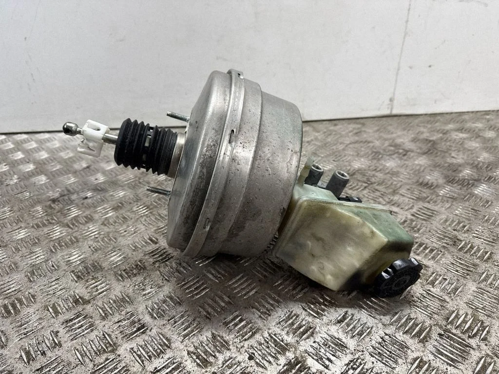 Brake booster 23347395