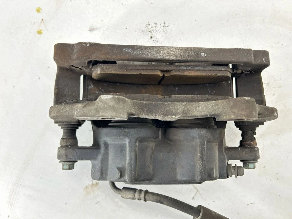 Esimene pidurisadul 68243631AA