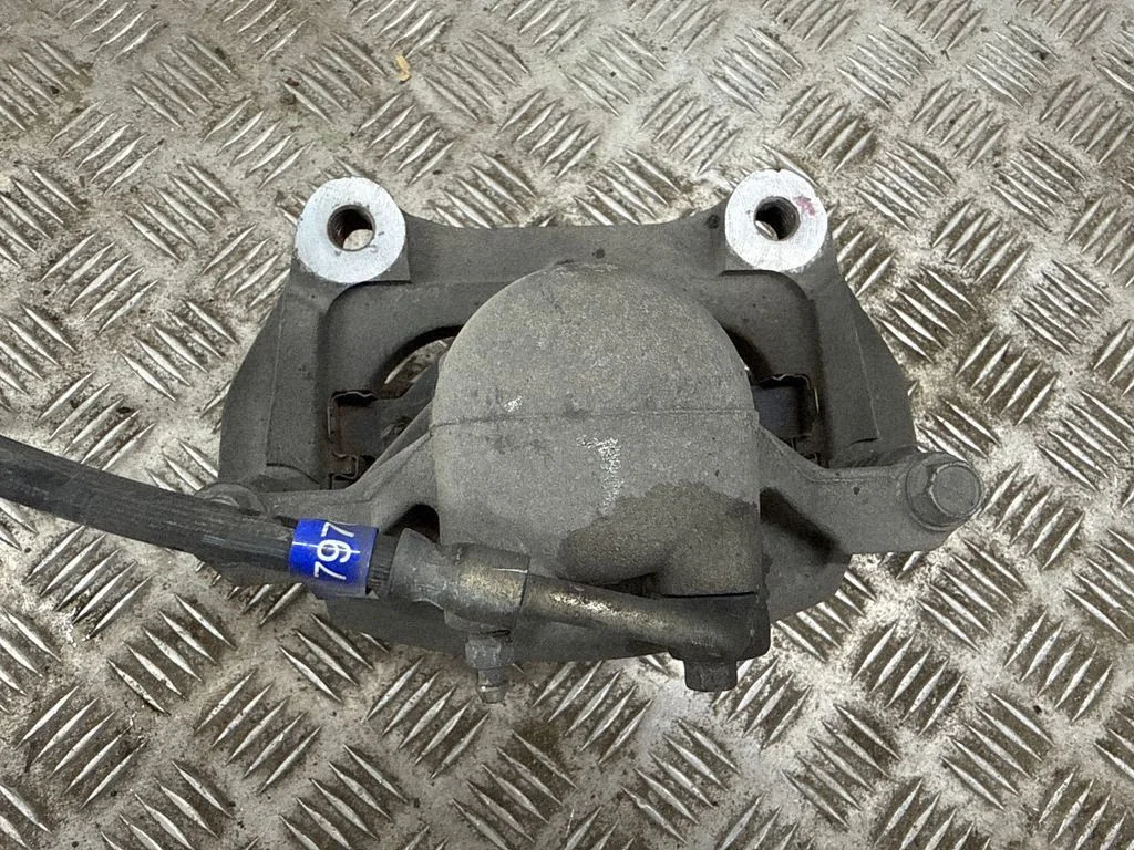 Front brake caliper 84283190