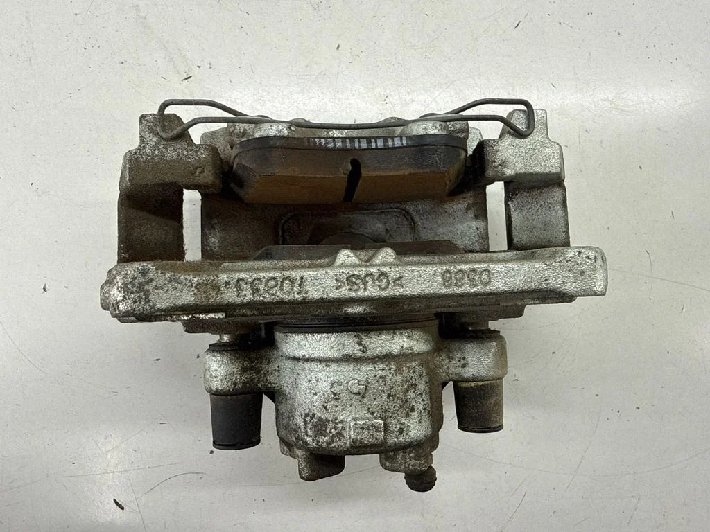 Front brake caliper 2B284B2B302B