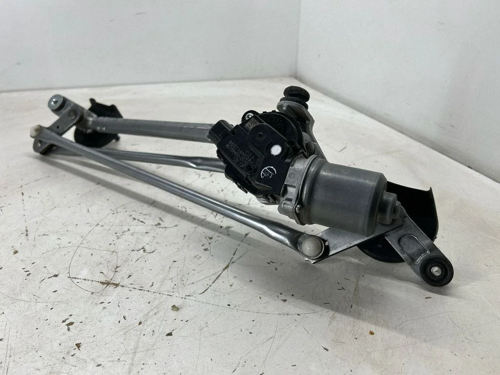 Mechanizm wycieraczek z silniczkiem 86511AN02A