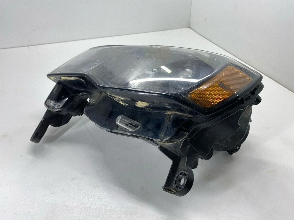 Headlight/headlamp 68266647AD