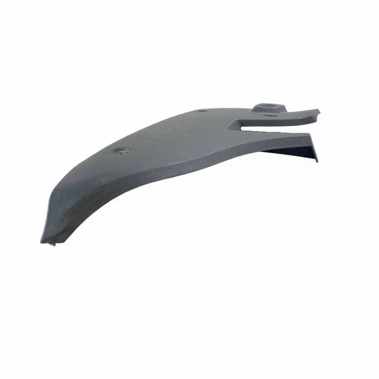 Rear/tail light trim molding 84070693