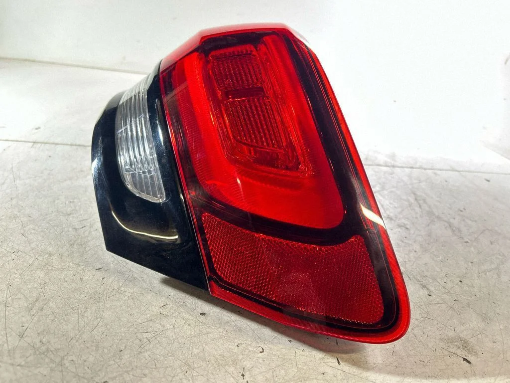 Rear/tail lights 68142942AG