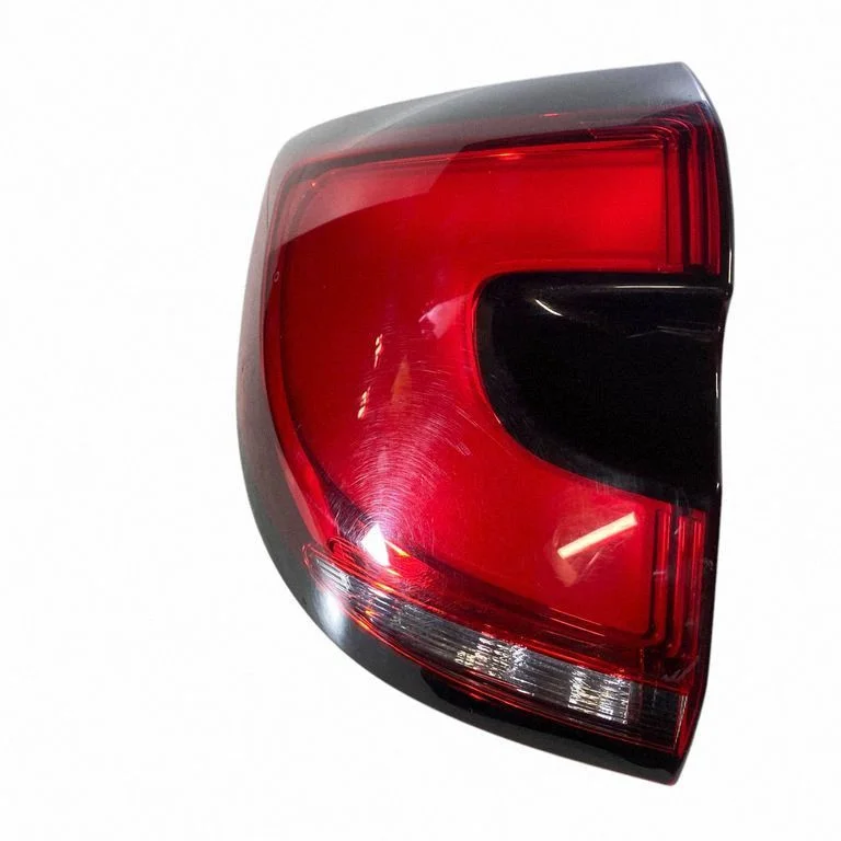 Rear/tail lights – Chrysler Pacifica (2017-)