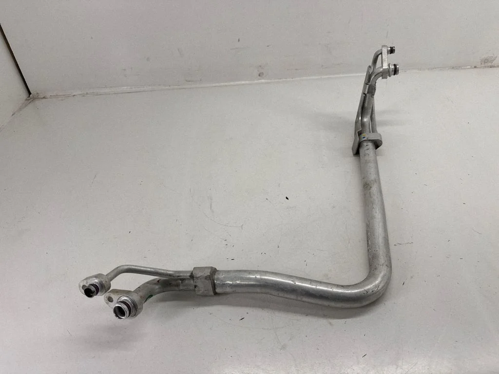 Air conditioning (A/C) pipe/hose 5QB816738A