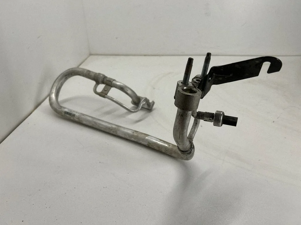 Air conditioning (A/C) pipe/hose