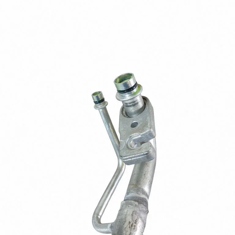 Air conditioning (A/C) pipe/hose