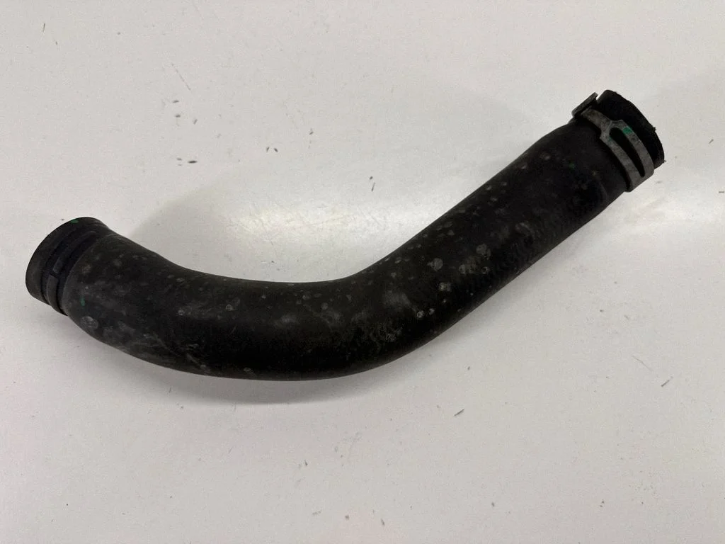 Engine coolant pipe/hose 23108260