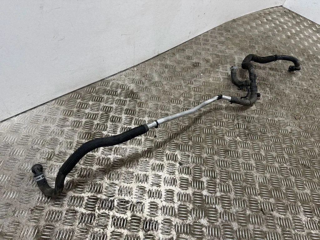 Engine coolant pipe/hose 84567001