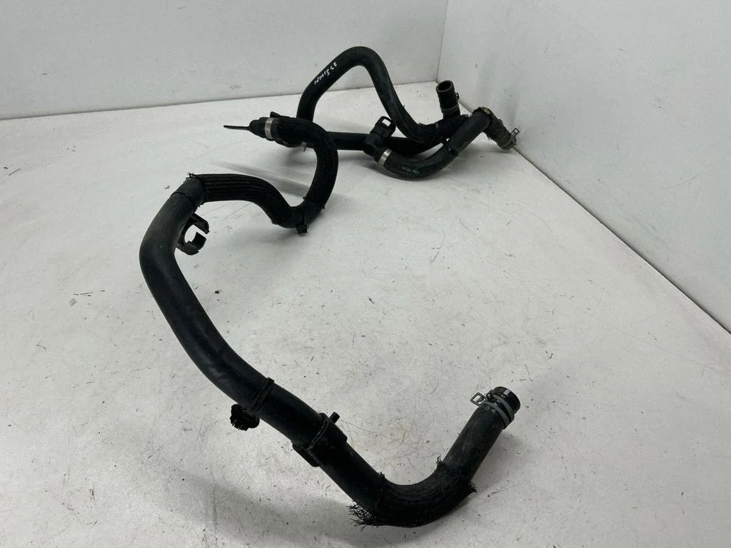 Mootori jahutusvedeliku toru / voolik PZ1118C266AA