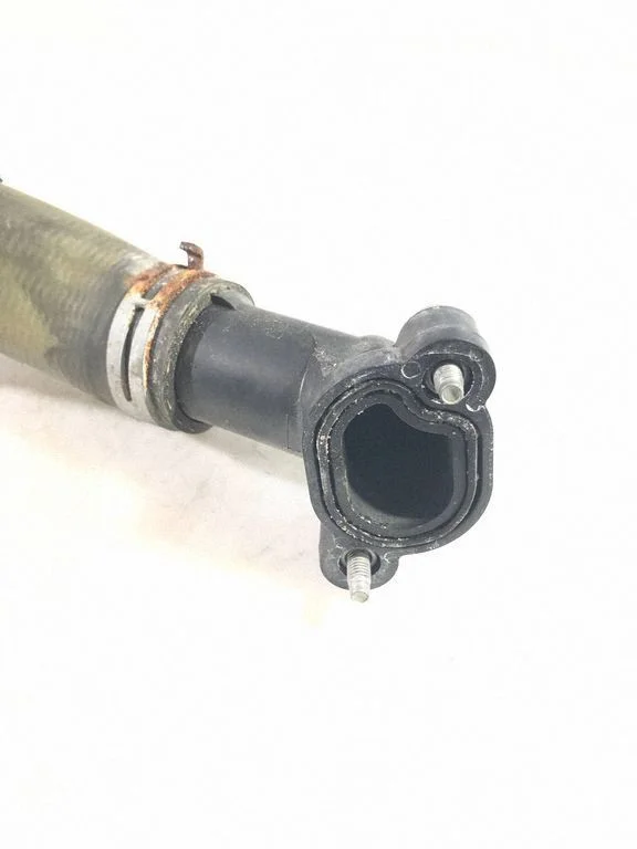 Engine coolant pipe/hose