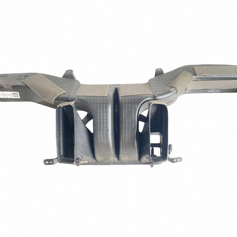 Cabin air duct channel EM2B19E730AH