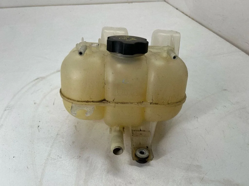 Coolant expansion tank/reservoir 68217323AA