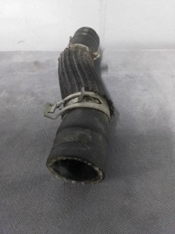 Engine coolant pipe/hose