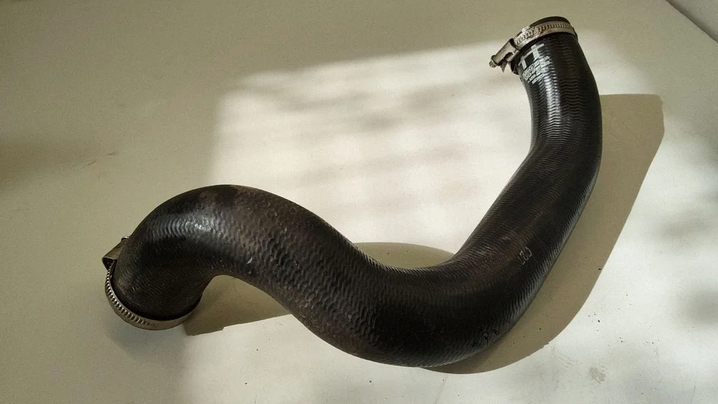 Intercooler hose/pipe K2G36F072BB