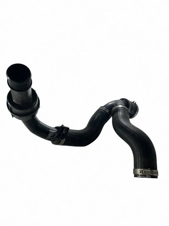 Intercooler hose/pipe L1M36C646BE