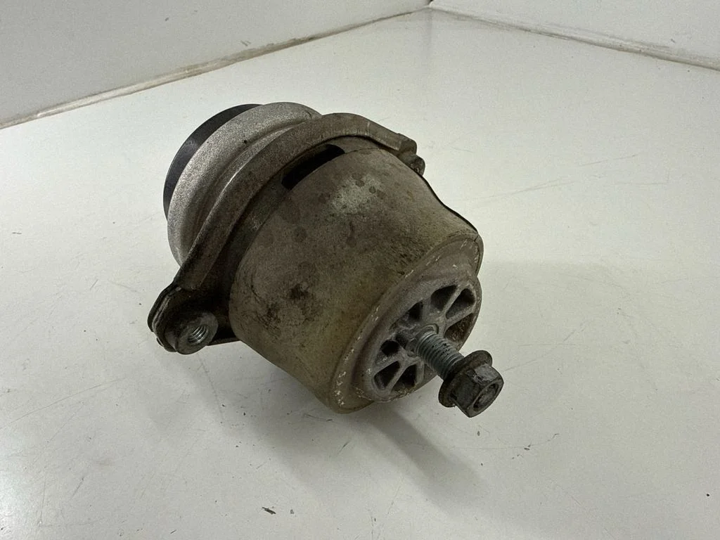Engine mount bracket 94837504903