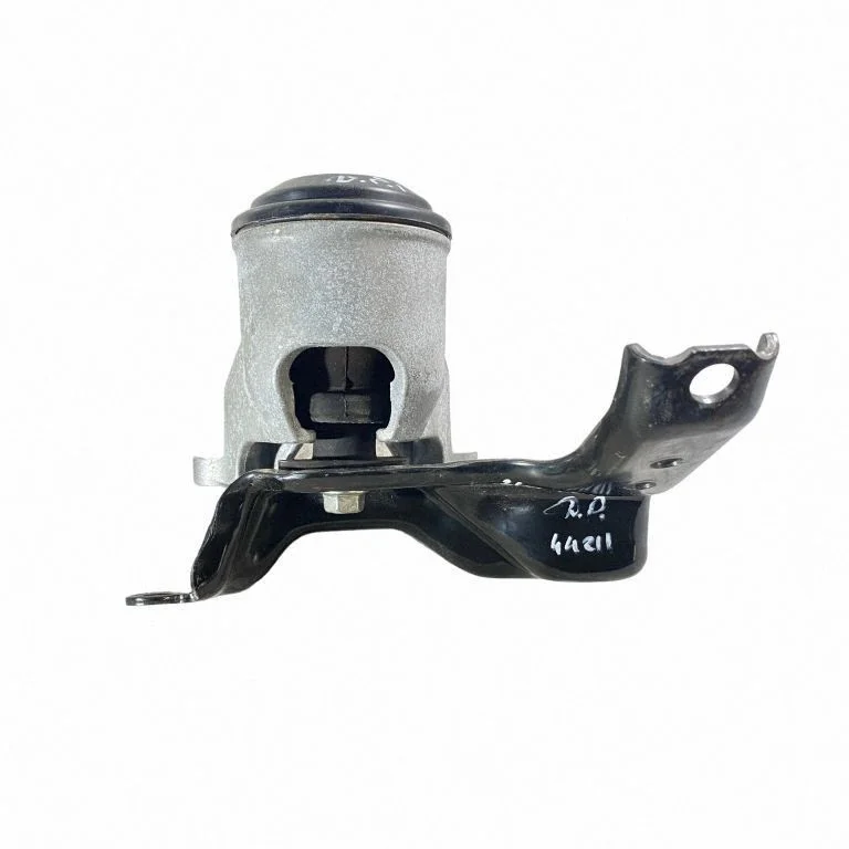 Engine mount bracket IMMSA10