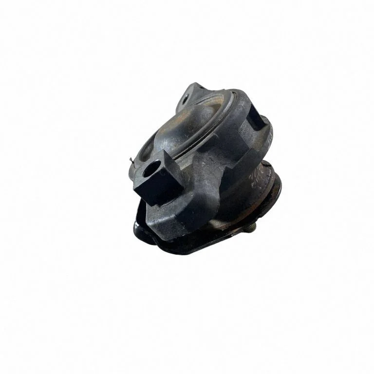 Engine mount bracket 41022FL01A