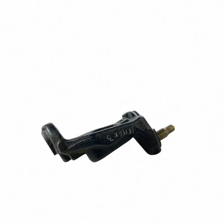 Engine mounting bracket