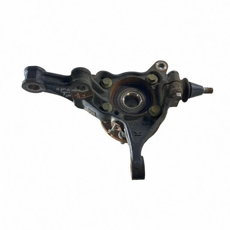 Front wheel hub REE0239
