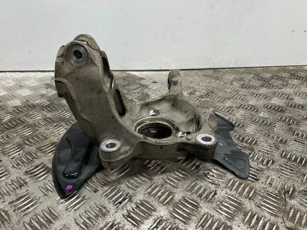 Front wheel hub 5QM407258