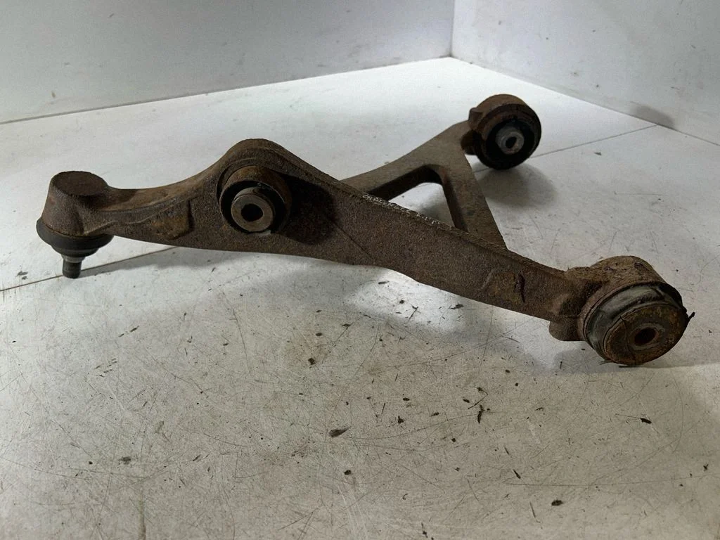 Front lower control arm/wishbone – Dodge Challenger (2008-2023)