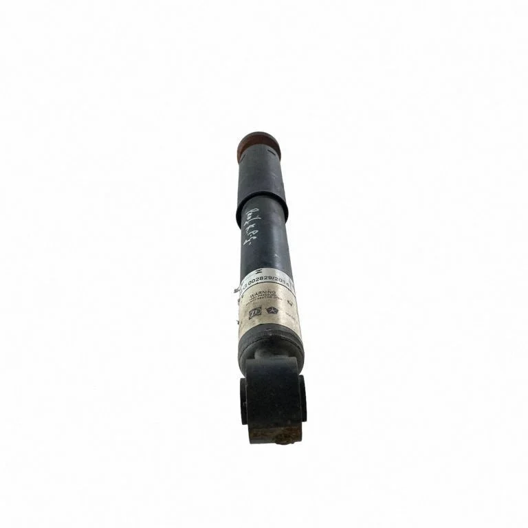Tagumine amortisaator P68238020AG