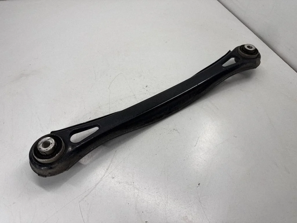 Rear control arm 22974130