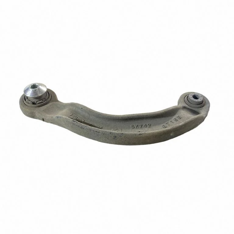 Rear control arm 5K742