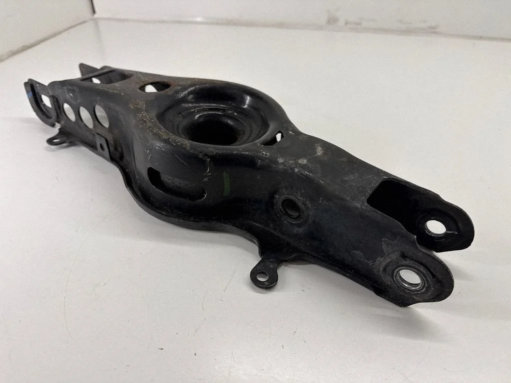 Rear upper control arm/wishbone 84382226